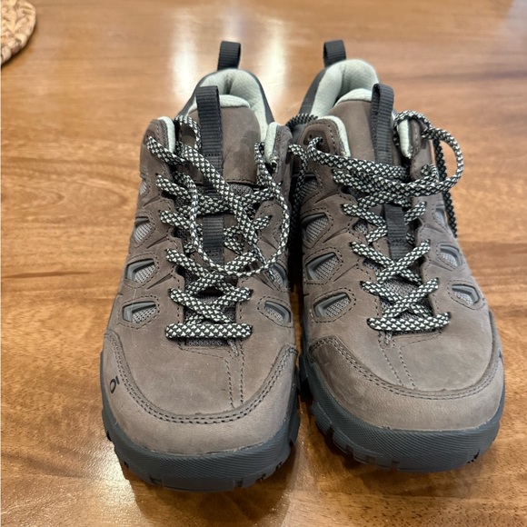Oboz Women's Brown Athletic Shoes - Picture 2 of 5